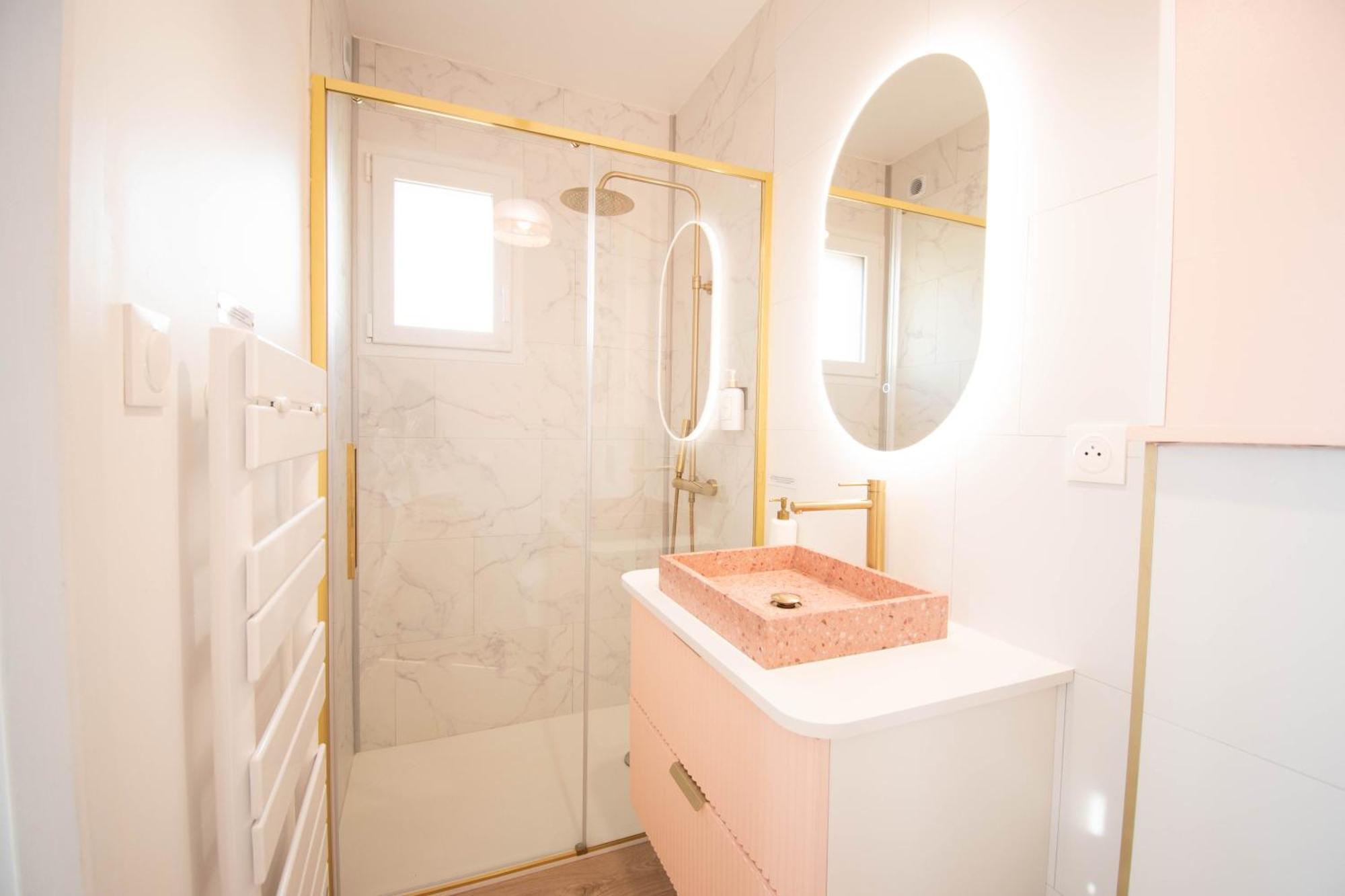 Studio Les 2 Fees - Jacuzzi - Deco Feerique Montfort-sur-Meu Ngoại thất bức ảnh